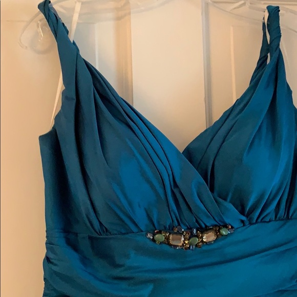 Lazaro peacock green taffeta gown, size 12 - Picture 3 of 9